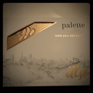 Ittse Eye Shadow Pallet